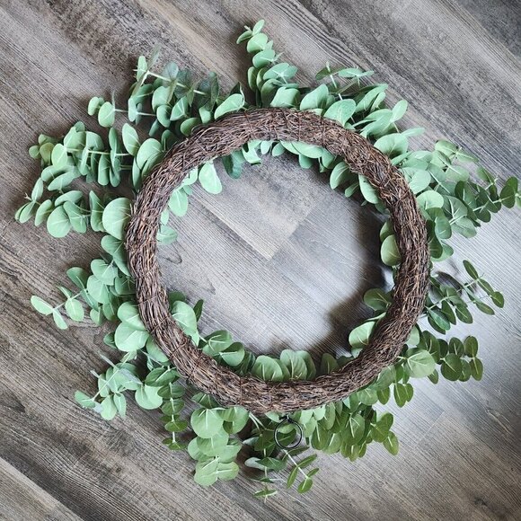 Wreath - Picture 2 of 4